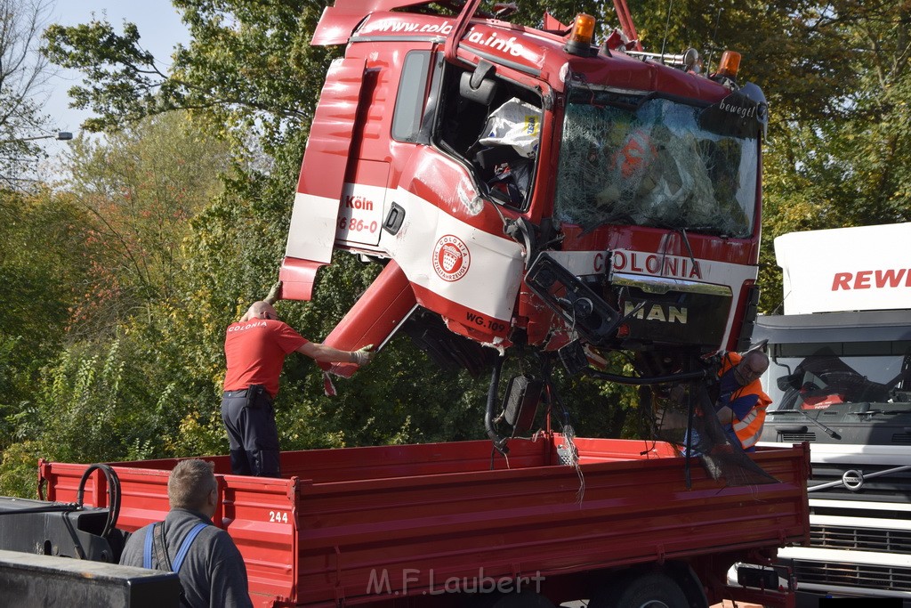 Schwerer VU PKlemm A 57 Rich Innenstadt Hoehe Koeln Chorweiler P129.JPG - Miklos Laubert